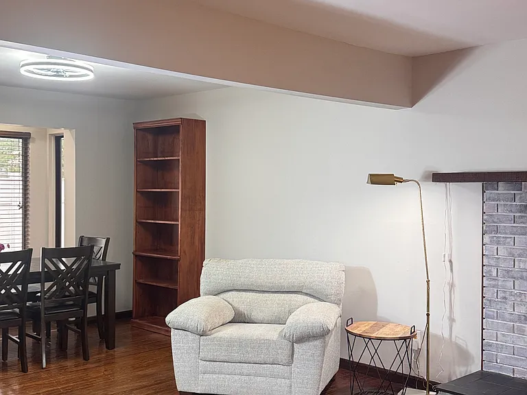 3740 Highcrest Dr — Photo 4