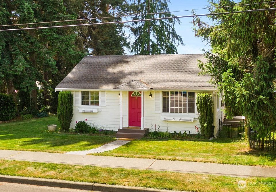 1st image of 2536 57th Avenue NE