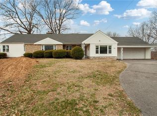 208 Westview Pl, Excelsior Springs, MO 64024