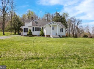 208 Tollhouse Rd, Boyertown, PA 19512
