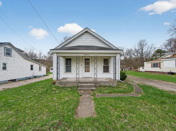 26666 Edison Rd, South Bend, IN 46628