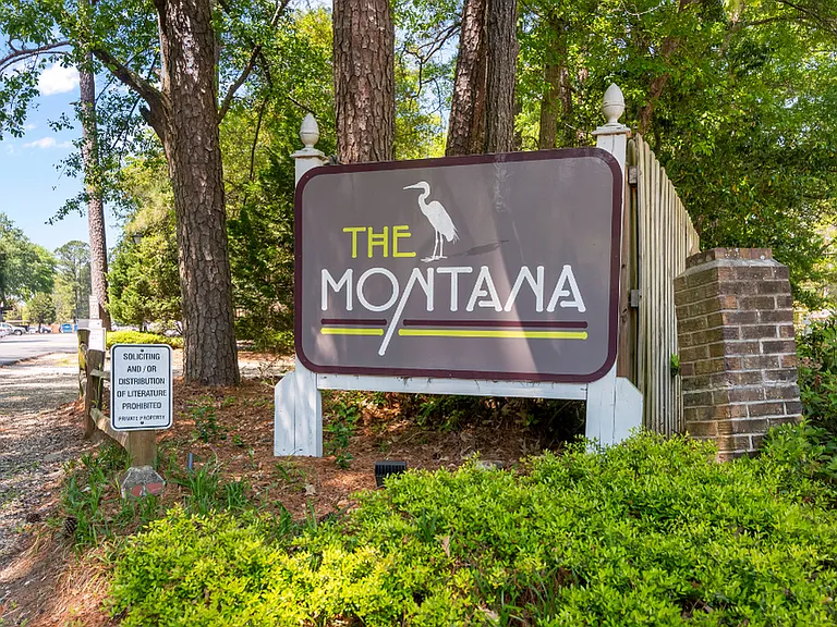 The Montana Apartments — Photo 13