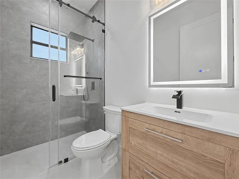 14687 Lillian Cir — Photo 31