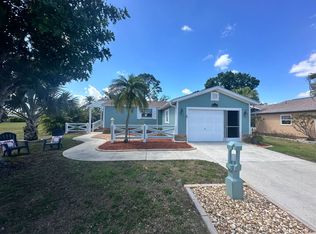 18547 Avenida Escorial, North Fort Myers, FL 33903