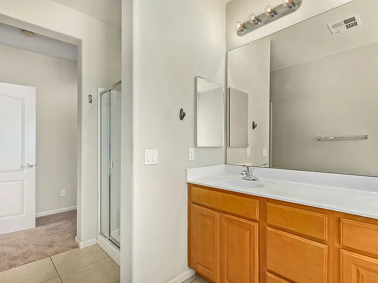 13569 W Cypress St — Photo 14