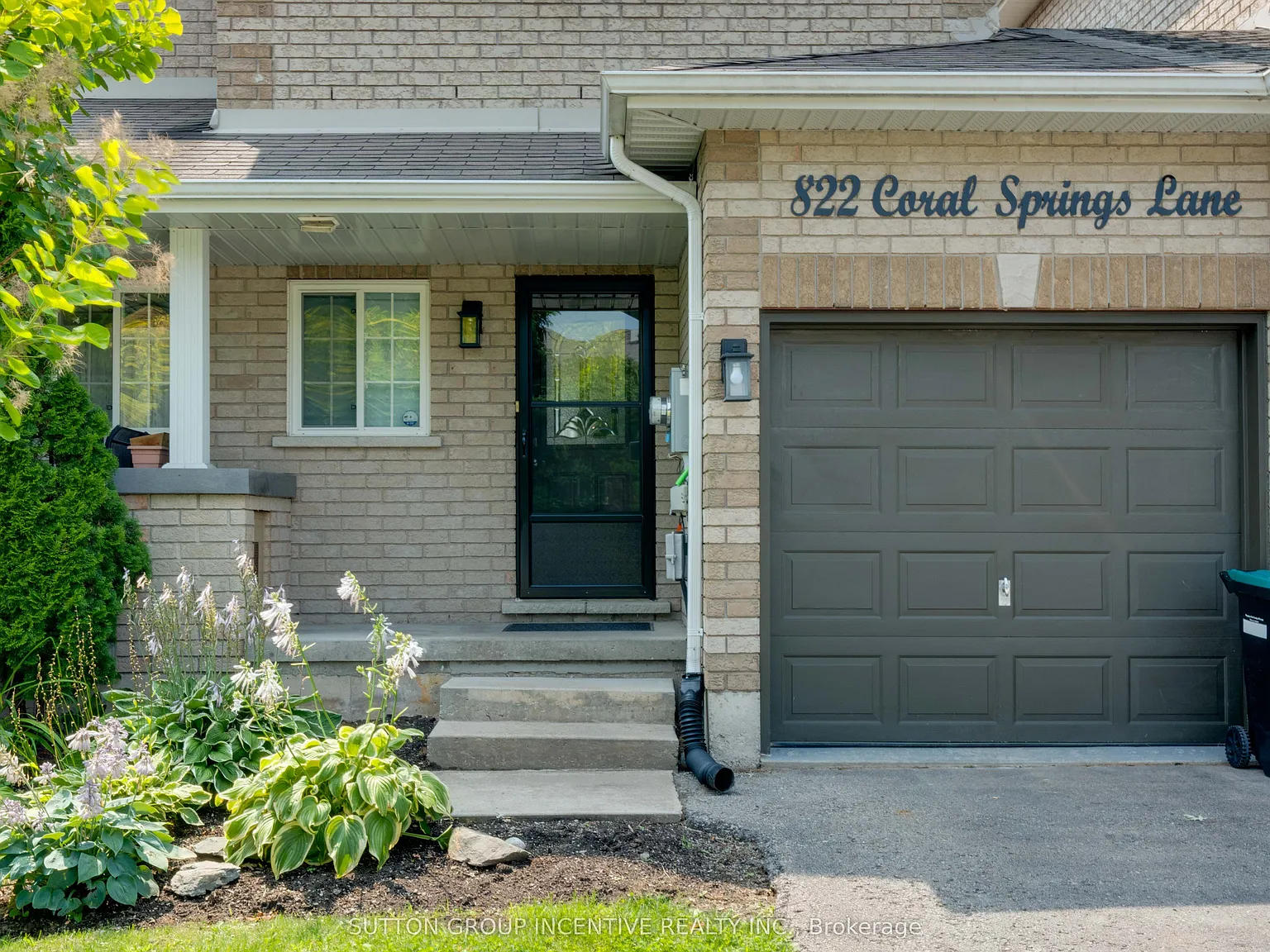 3 bed, $2,600 — Photo 2