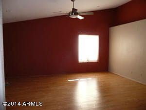3rd image of 6349 W Grovers Ave