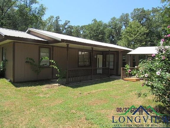 2nd image of 216 Fleetwood Dr