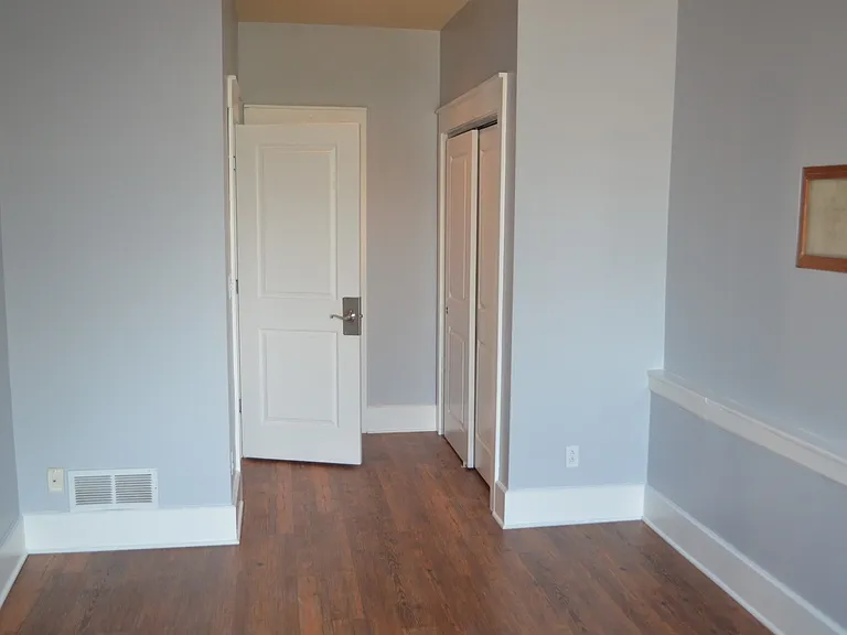222 N College Ave — Photo 37
