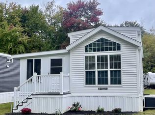 348 Rainbow Shores Rd #T6, Pulaski, NY 13142