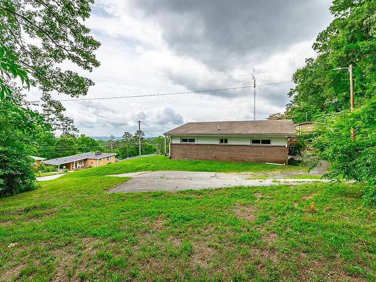 719 McGowan Ave — Photo 41