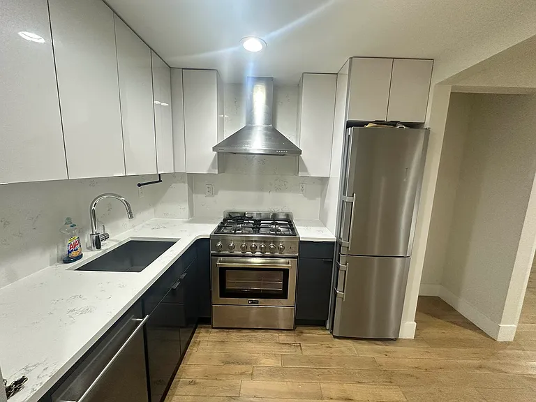 27-05 41st Ave #3G — Photo 6