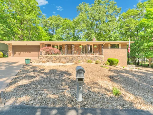 30 Basildon Dr, Bella Vista, AR 72715