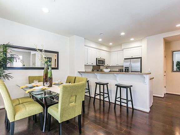 4th image of 612 Messina Gardens Ln