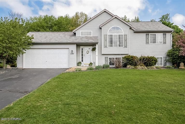 1st image of 1197 Treeway Dr NW