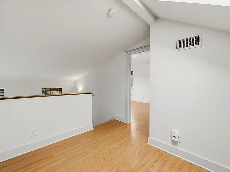 2214 Iva Ln #B — Photo 31