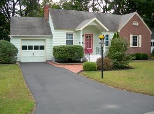 14 Surrey Rd, Glenville, NY 12302