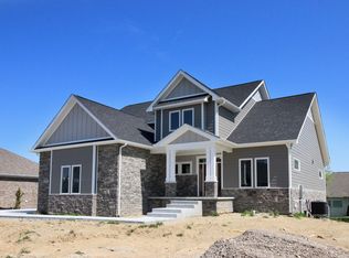 5362 Camden Ln, Greenwood, IN 46143