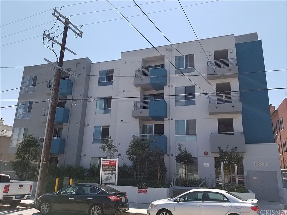 1st image of 10850 Bloomfield St