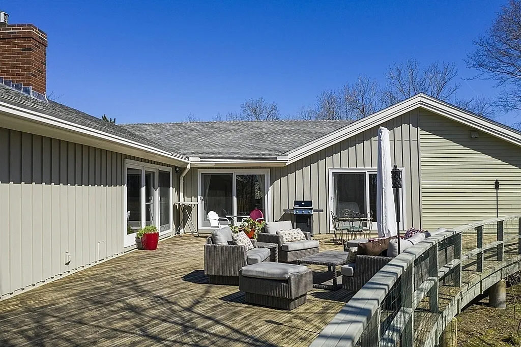 4 bed, 4.0 bath, 3567 sqft, $7,000 — Photo 3