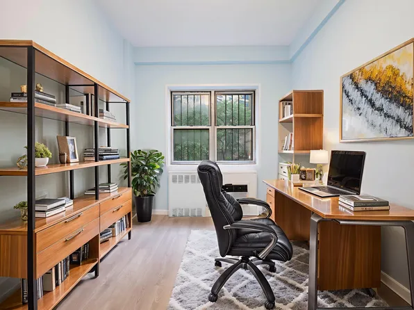 30 West 60th Street image 7 of 20