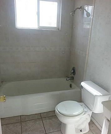 3rd image of 5116 Sun Valley Dr
