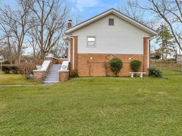 2046 E Lake Blvd, Birmingham, AL 35217