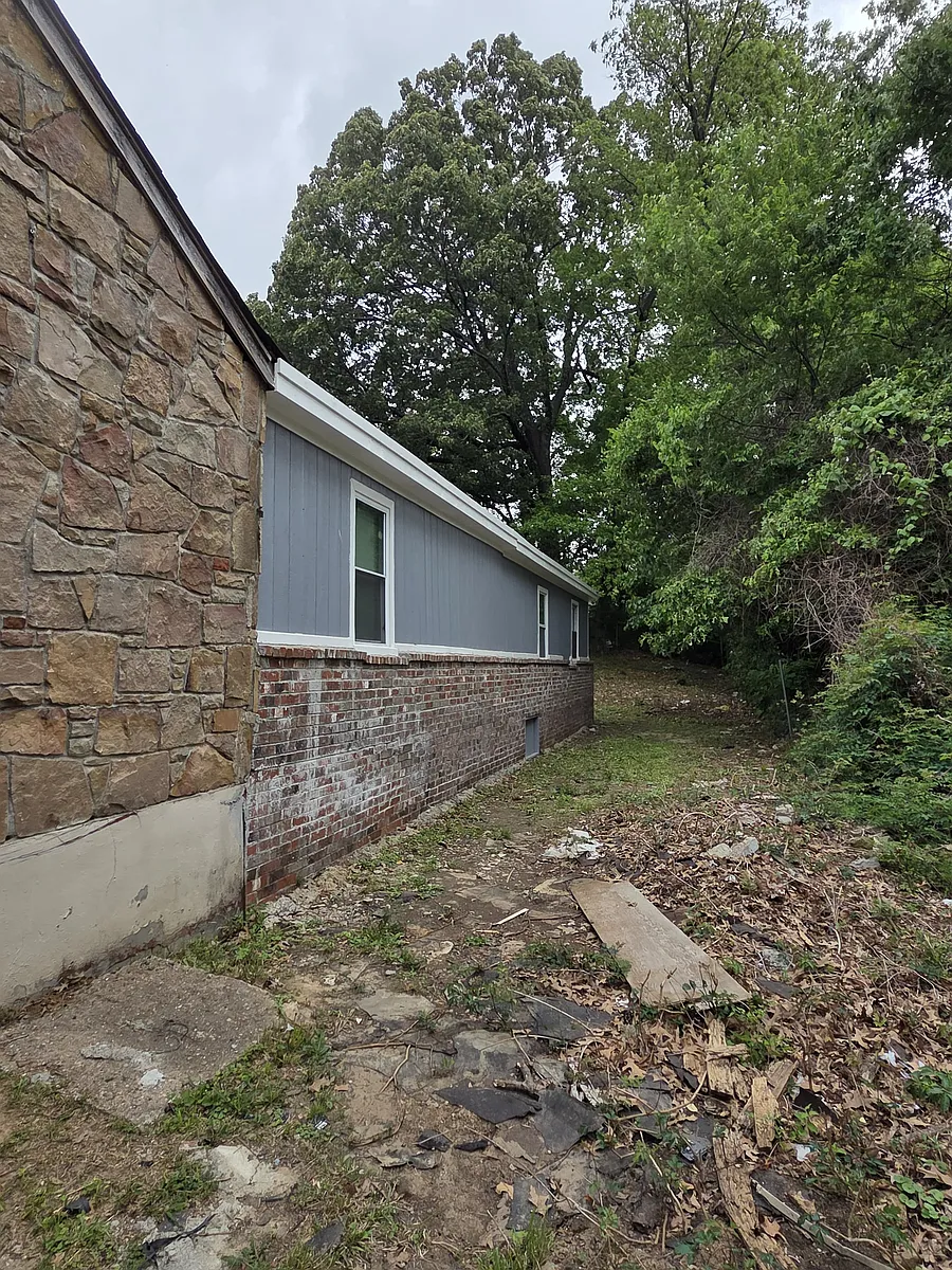 Building Photo - 70 E Belle Haven Rd