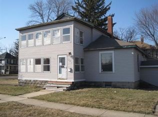 421 7th Ave, Rochelle, IL 61068