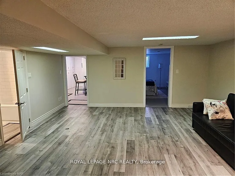 5 Kilbourne Cres — Photo 12