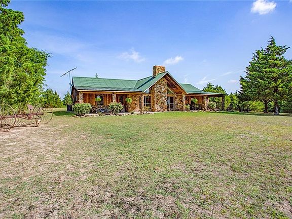 3rd image of 727 County Road 3040