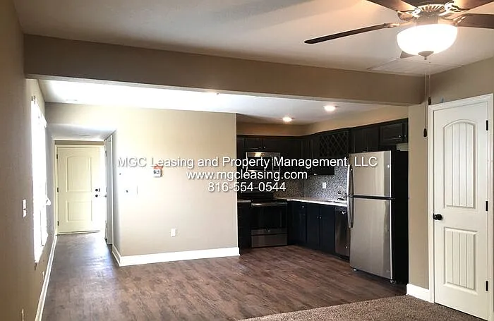Building Photo - 130 Barberry Ln