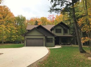 6075 W Forest Lake Rd, Land O Lakes, WI 54540