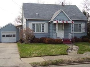 511 Jefferson Ave, Sharon, PA 16146