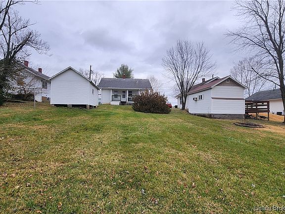5th image of 604 Bristol Street