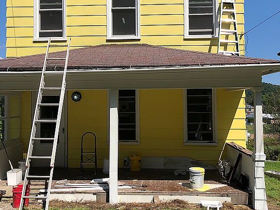 3rd image of 817 Broad St