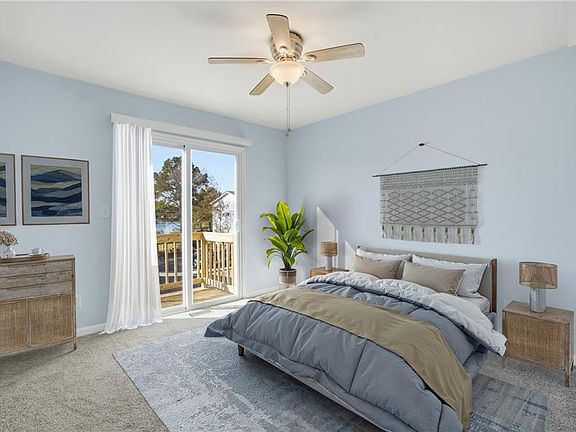 4th image of 3712 Pretty Lake Ave #4A