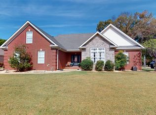 212 Oakridge Way, Bowling Green, KY 42103