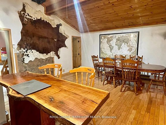 5th image of 1143 Sherwood Forest Rd