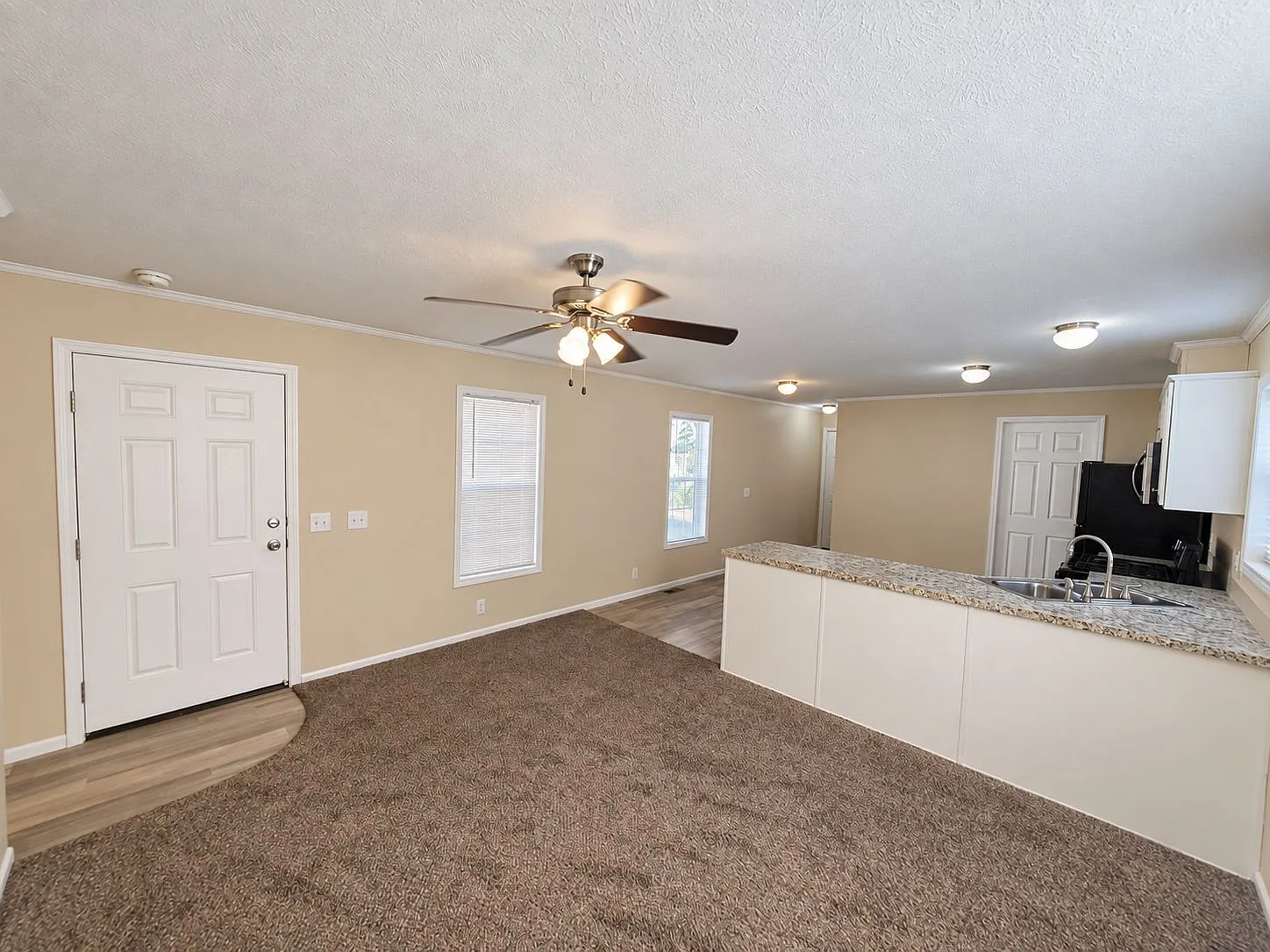 Pay No Rent Until Nov. 1st — Photo 3