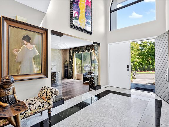 4th image of 12 Princeton Drive