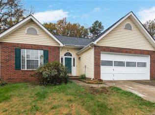 8508 Sienna Dr, Charlotte, NC 28215