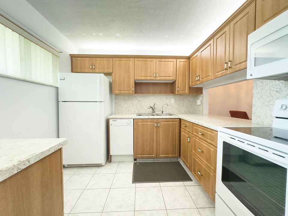 1st image of 2721 N Garden Drive #103