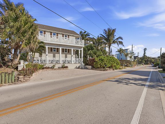 5th image of 1031 SE Macarthur Boulevard