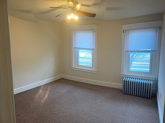 5th image of 718 Reading Ave #255727844
