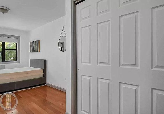 4th image of 146 W 133rd St