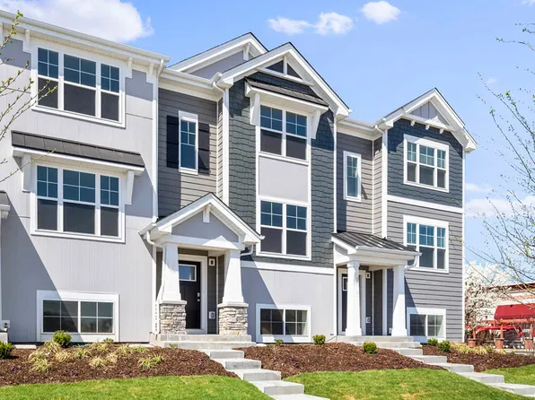 2157 Yellowstone Blvd, Mundelein, IL 60060