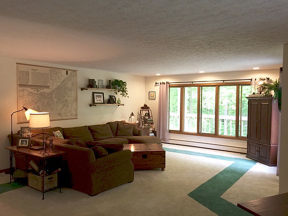 4th image of 8820 Beechwood Dr