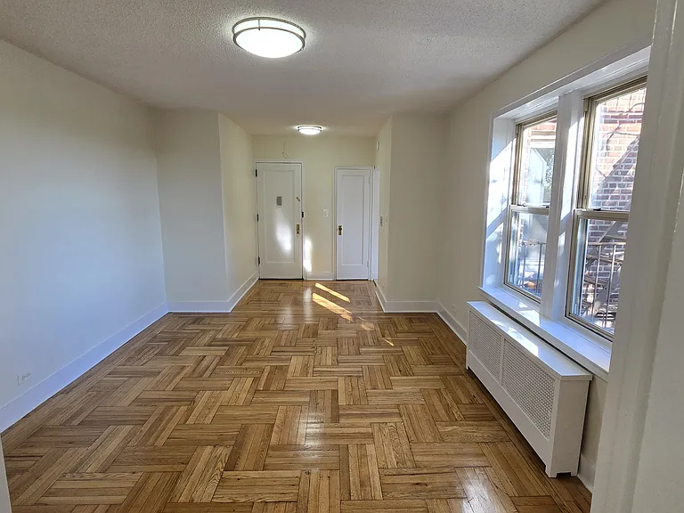 48-24 43rd St #6J — Photo 6