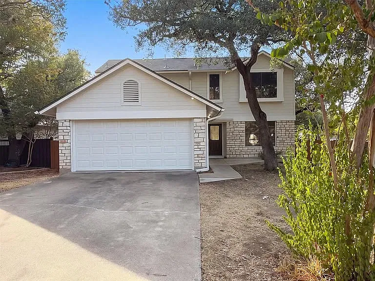 3 bed, 1621 sqft, $2,803 — Photo 1